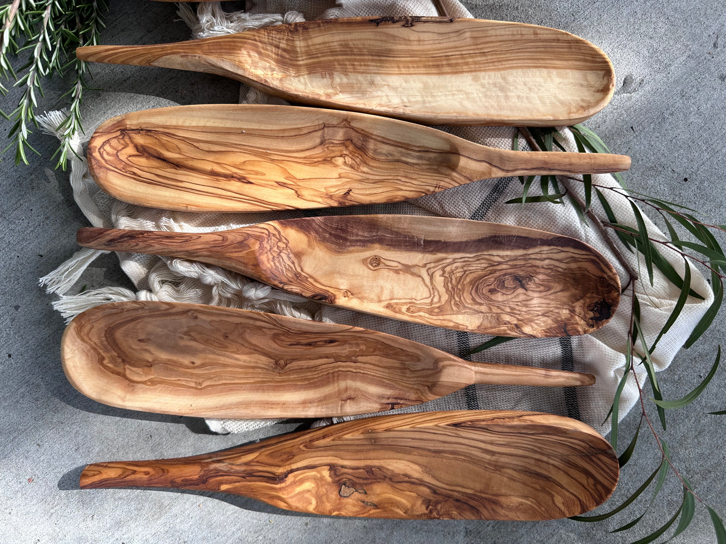 Olive Wood Tapas Dish w/Handle - BACK IN STOCK