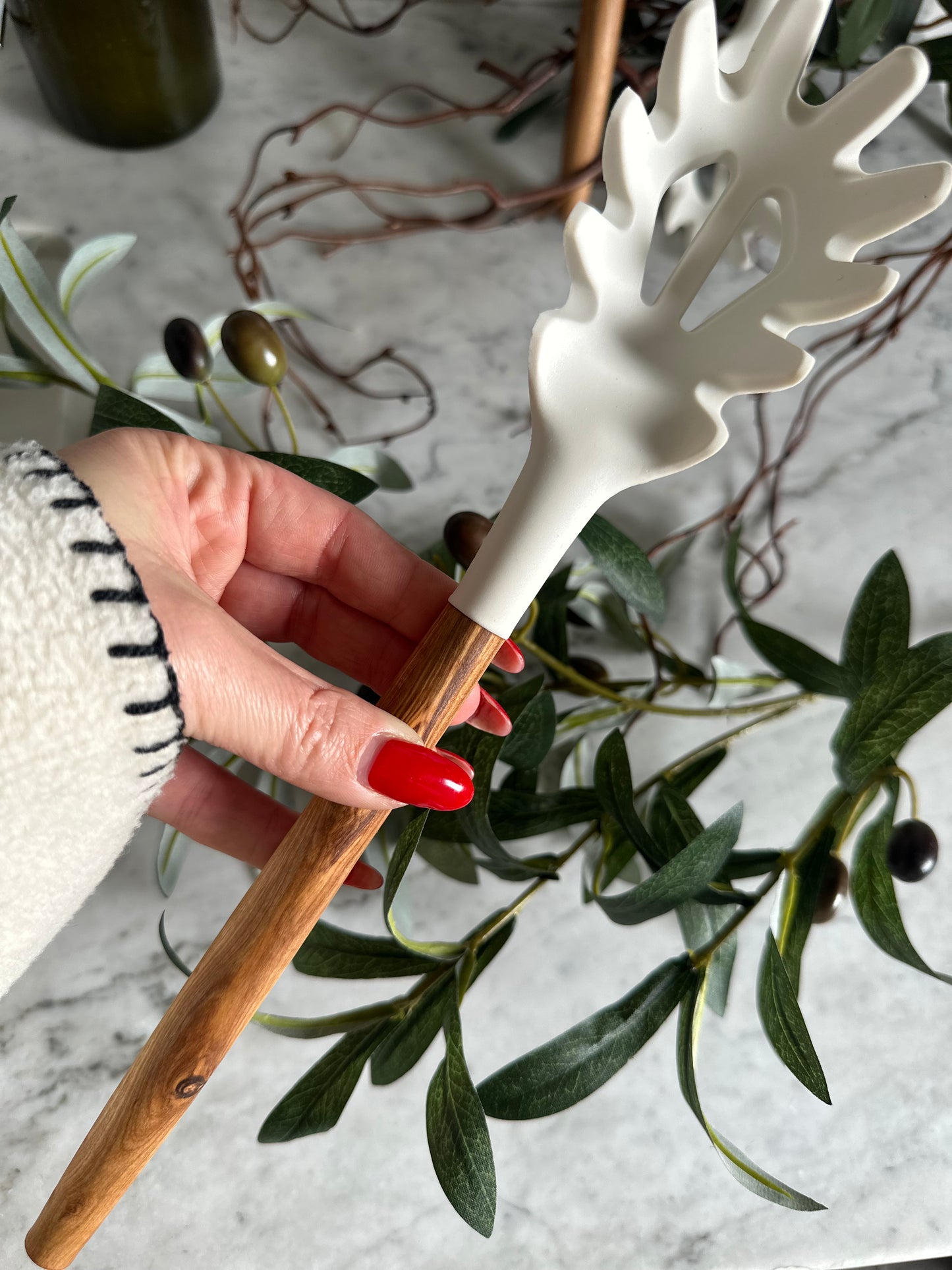 Olive Wood x Silicone Pasta Server