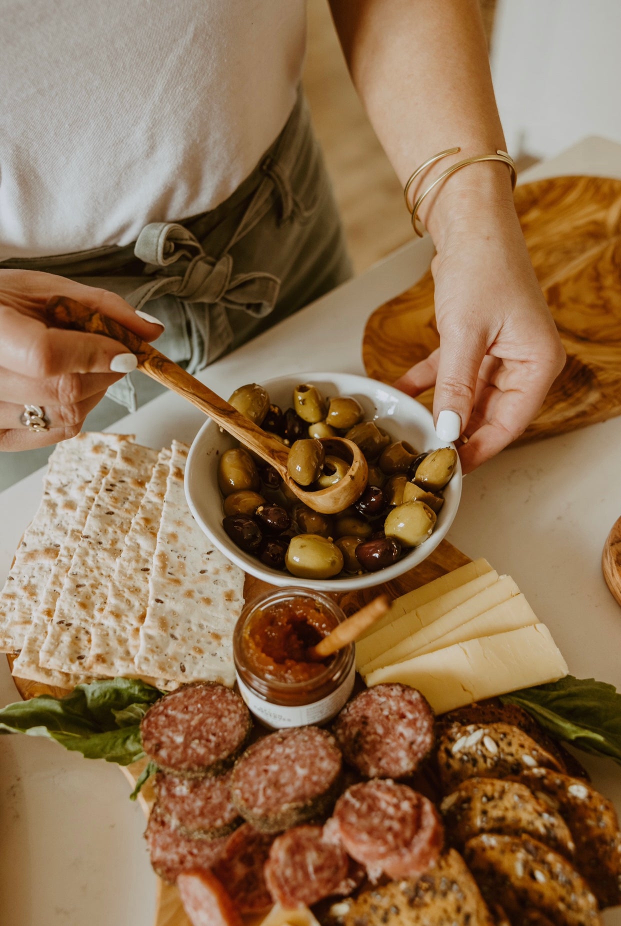 Olive Wood Pickle//Olive Spoon