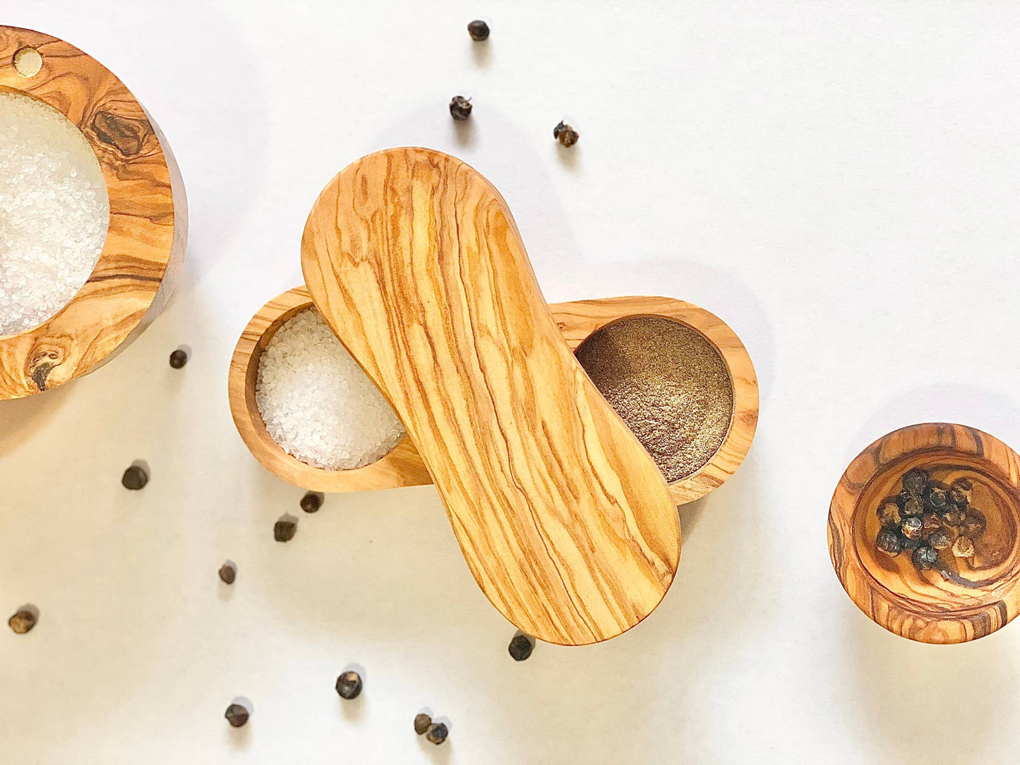 Salt & Pepper Keeper - NEW