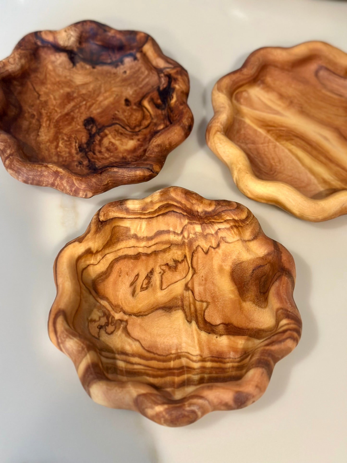 Olive Wood Scalloped Edge Dish